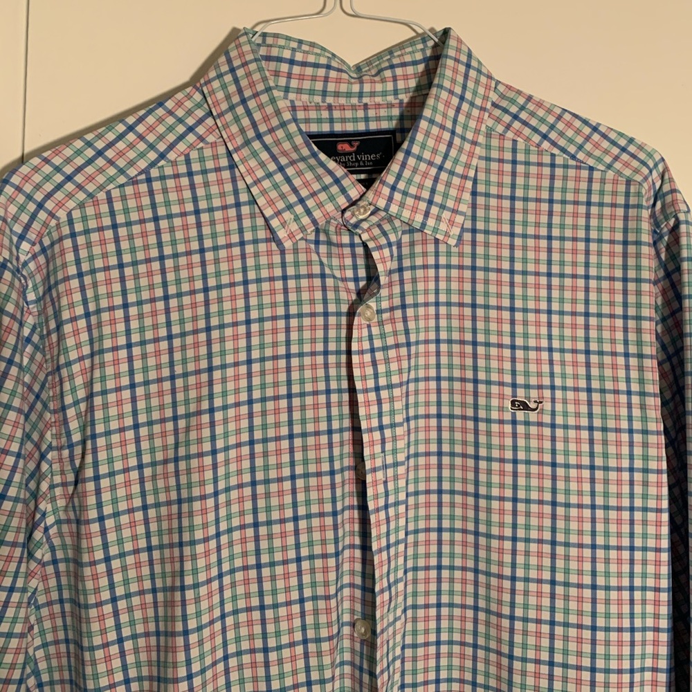 Vineyard Vines Men’s Button Down Whale Shirt